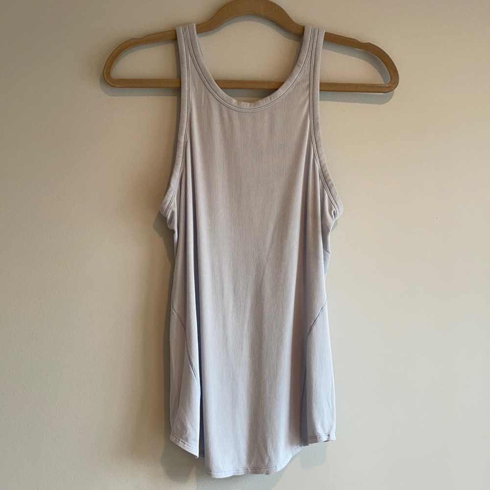 Lululemon light blue ribbed tank size 4